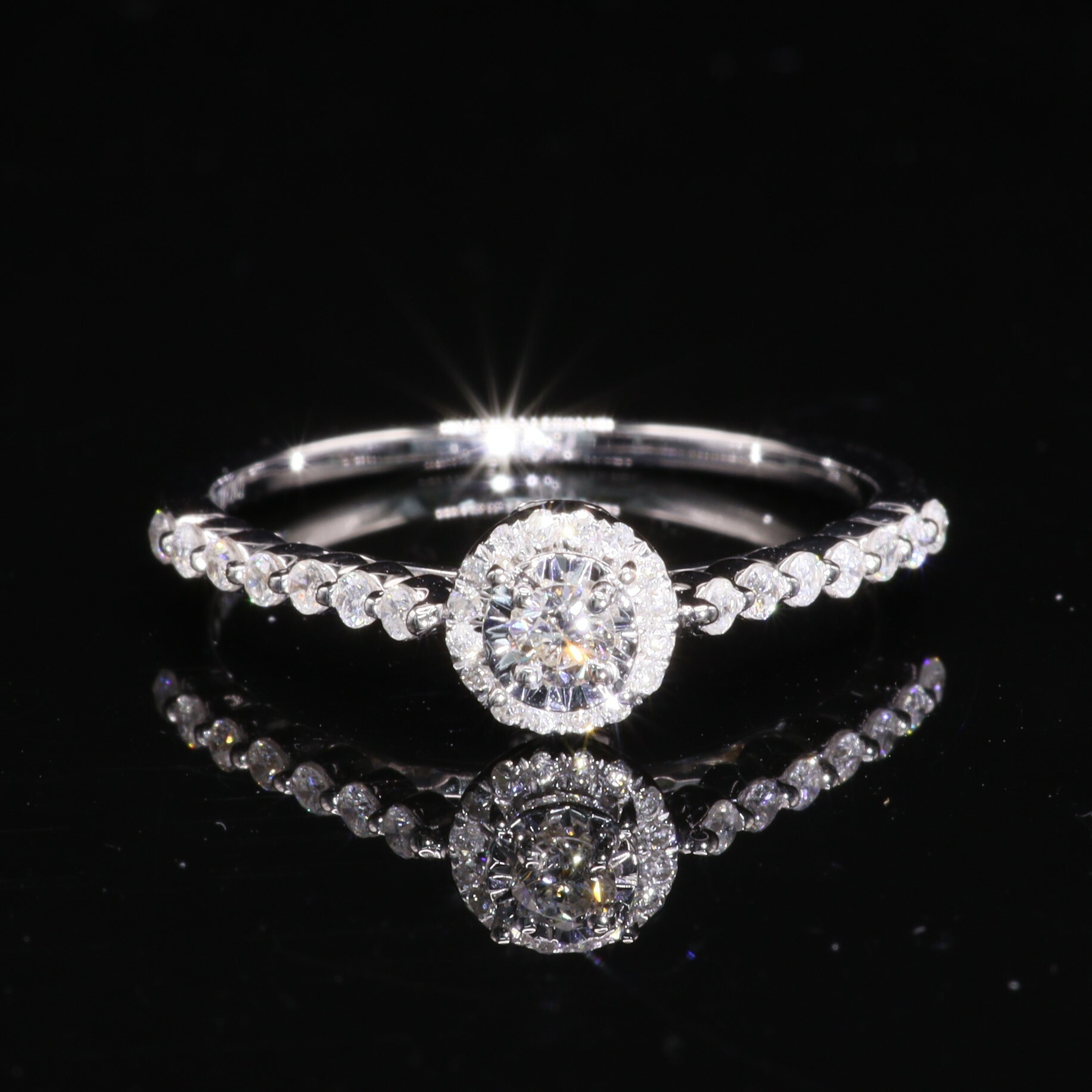 18K White Gold 0.25ct Diamond Ring