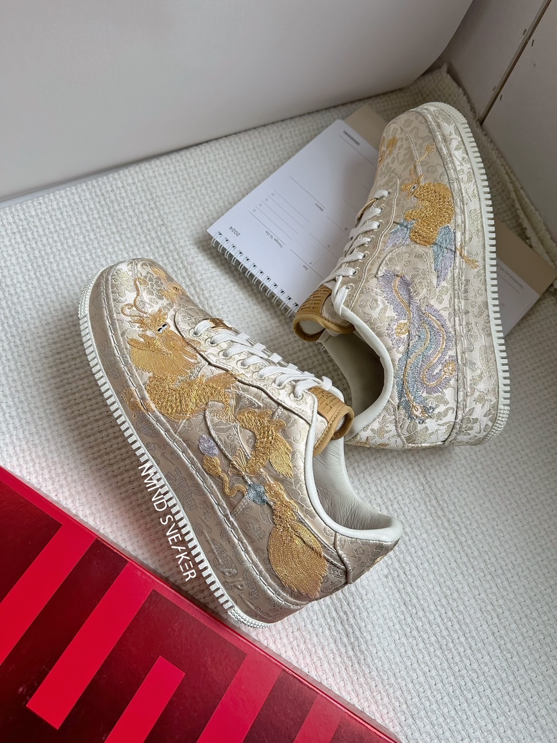 <快速出貨>Nike Air Force 1 Low "Year Of The Dragon" 龍年限定 喜喜 (HJ4285777)