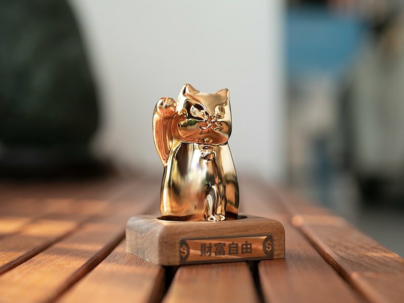 呼運貓 - 成貓組（附胡桃木底座）