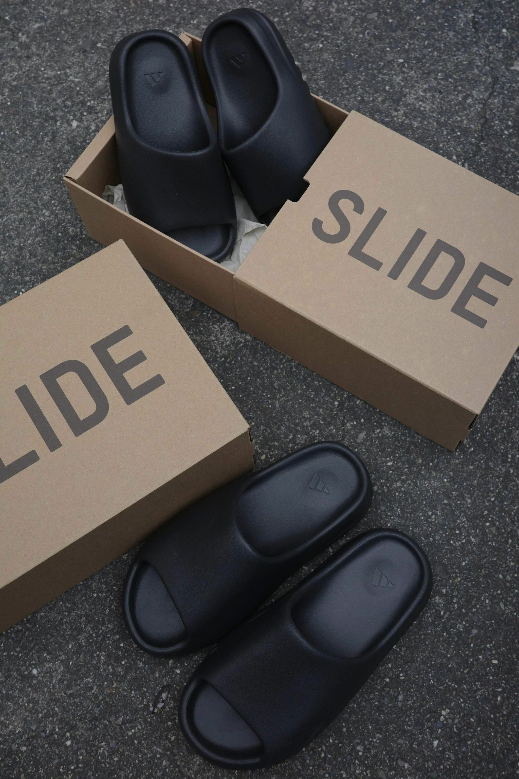 YEEZY SLIDE ONYX 黑瑪瑙HQ6448