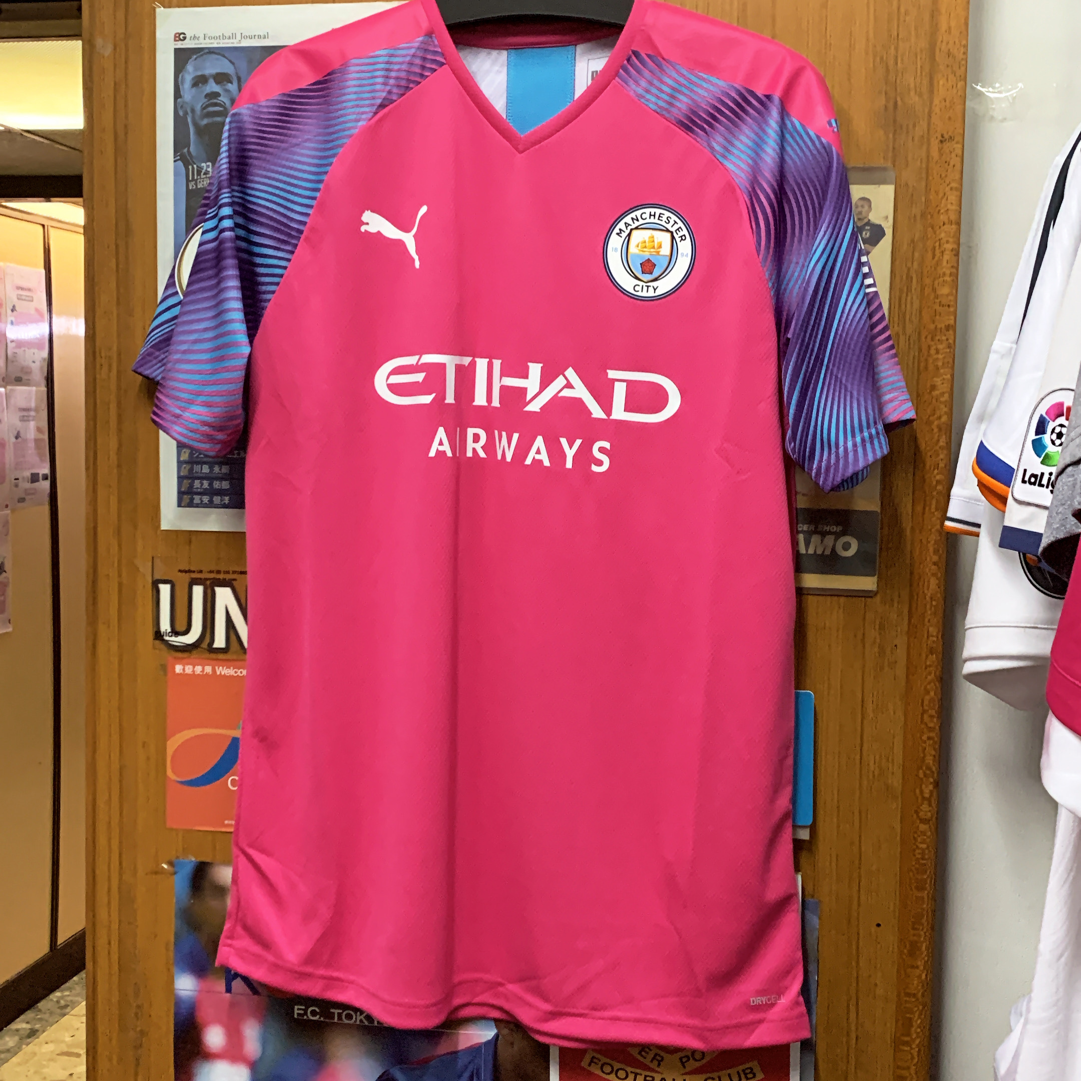 2019 Manchester City Player Issue Pink GK Shirt with #31 EDERSON
