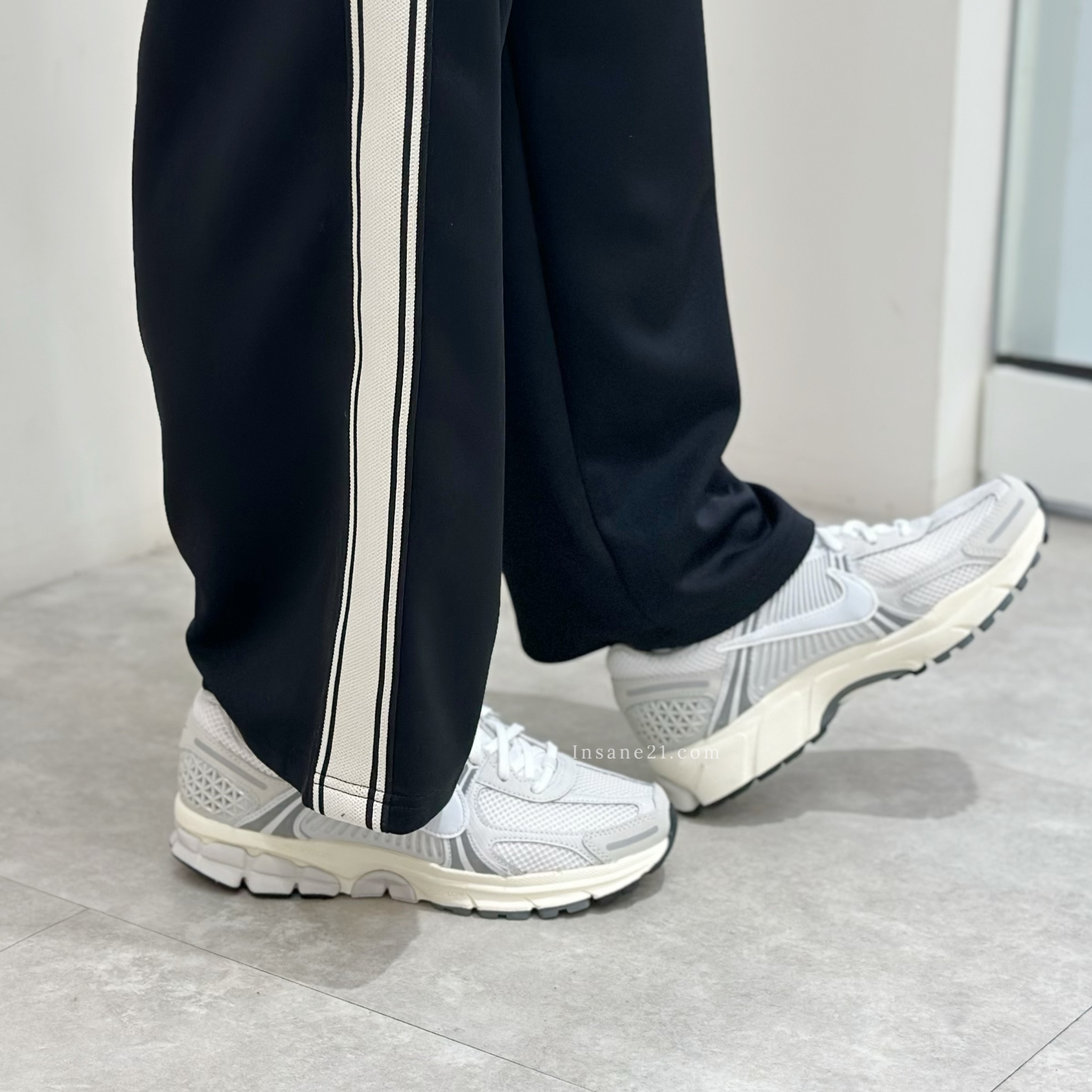 NIKE ZOOM VOMERO 5 奶油灰 淺灰 復古 老爹鞋 HF0731-007