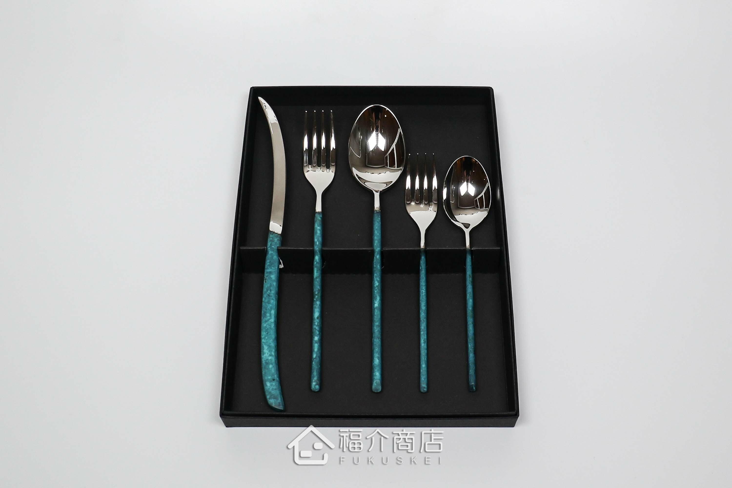 不銹鋼材質的晚餐餐具五件組