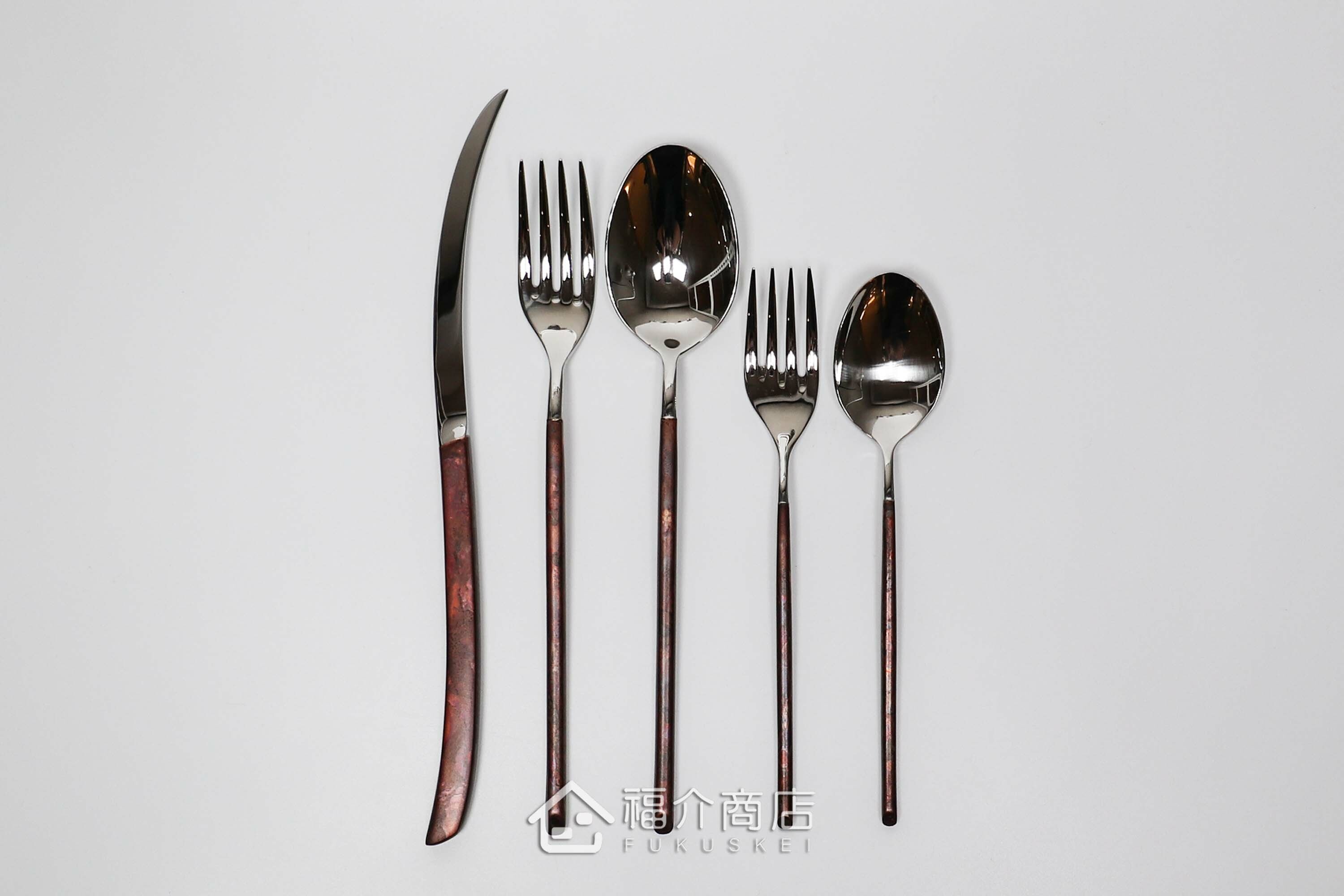 不銹鋼材質的晚餐餐具五件組