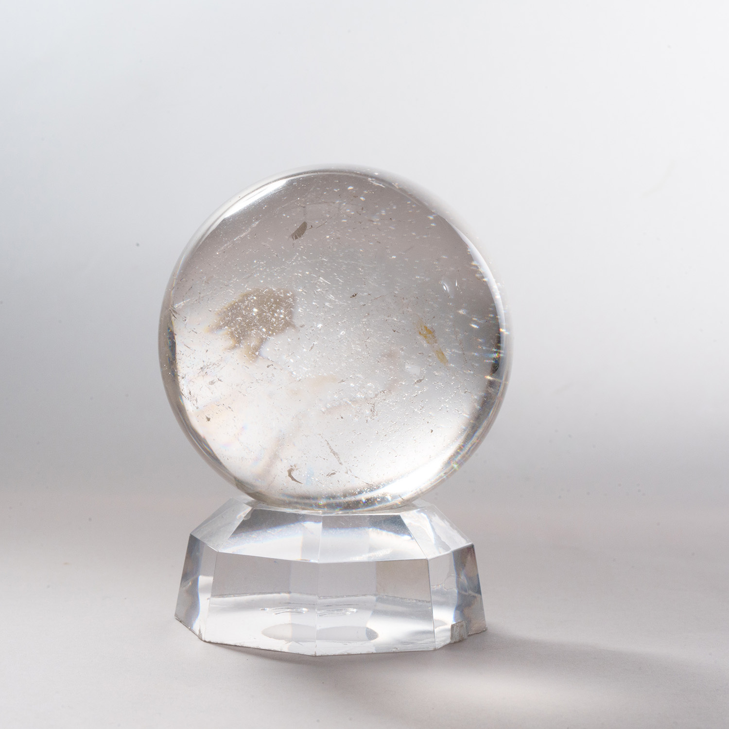 ⭐︎【高級】白水晶 置物 690g 白水晶球