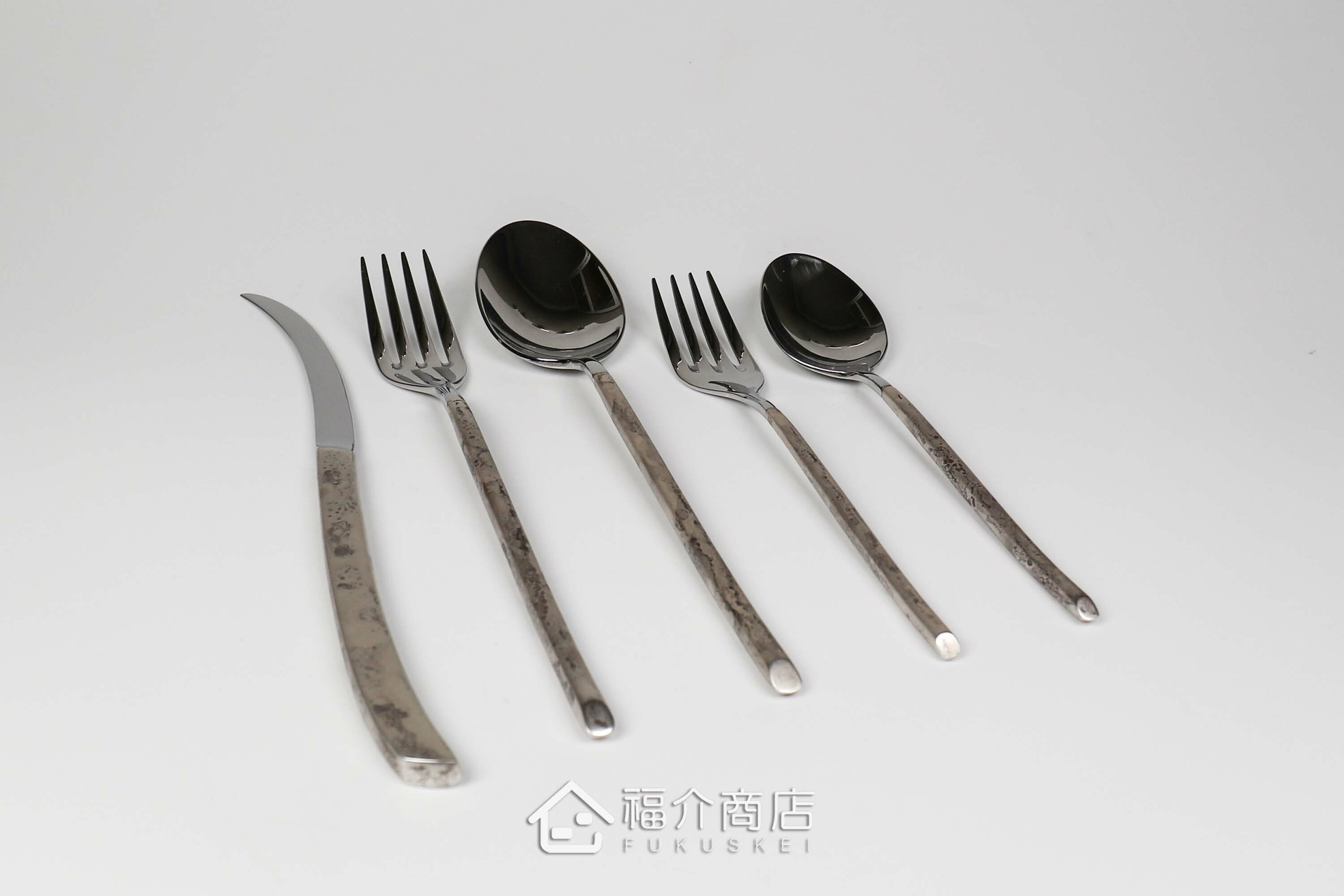 不銹鋼材質的晚餐餐具五件組