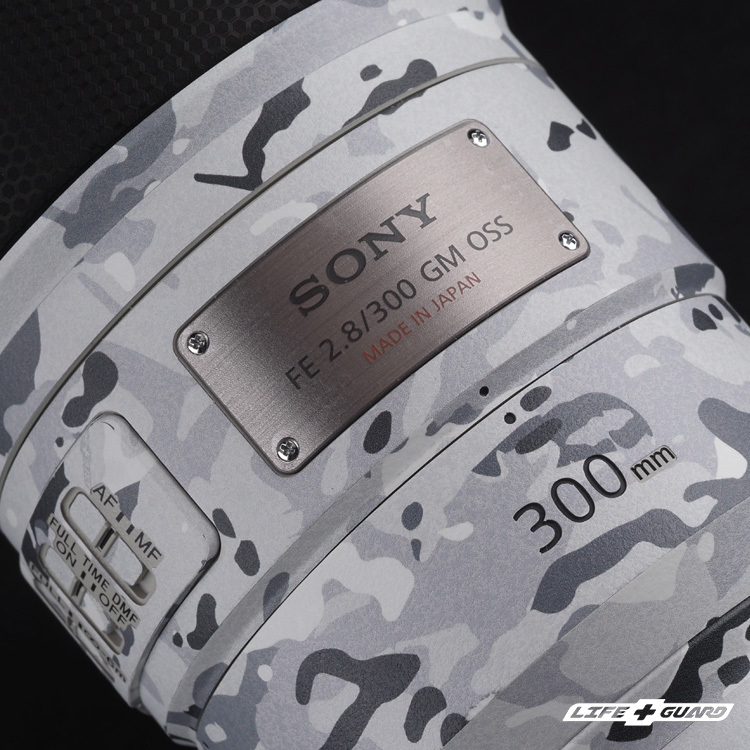 LIFE+GUARD 鏡頭貼膜安裝示意，適用 SONY FE 300mm F2.8 GM