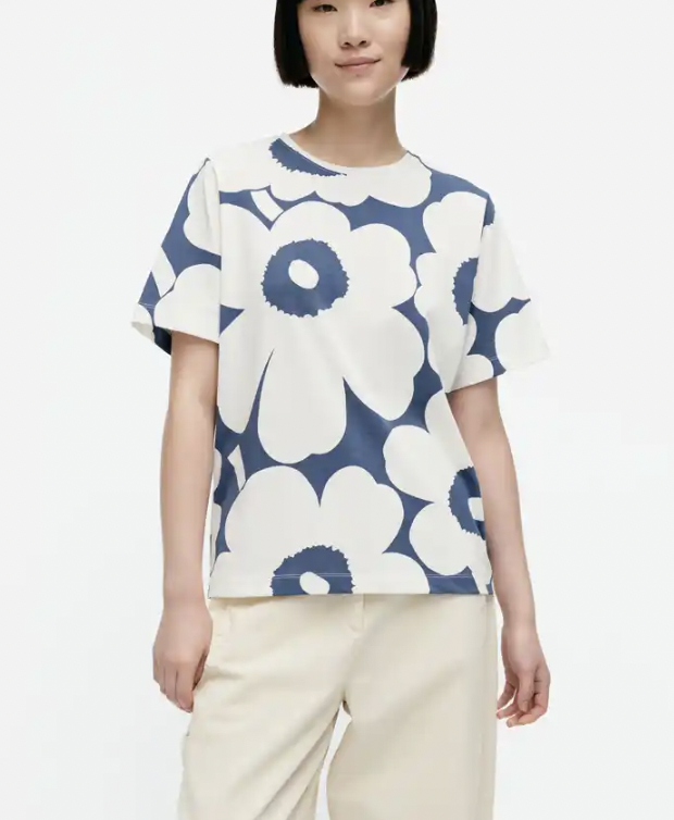 代購現貨 | Marimekko2024春夏 |灰藍 x 米白色unikkoT-shirt | Tunnit Unikko t-shirt