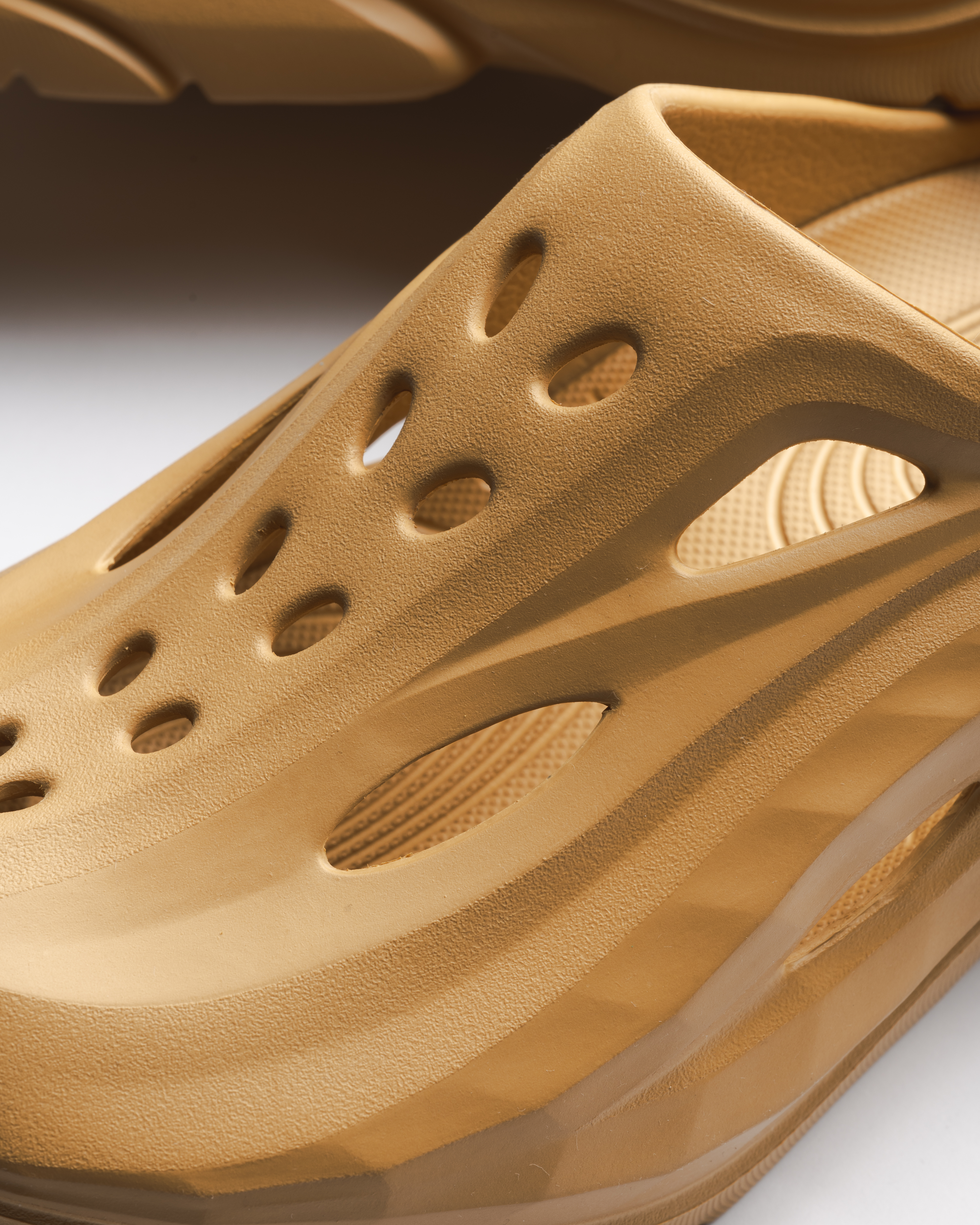HOKA ONE ONE Ora Recovery Mule WHEAT