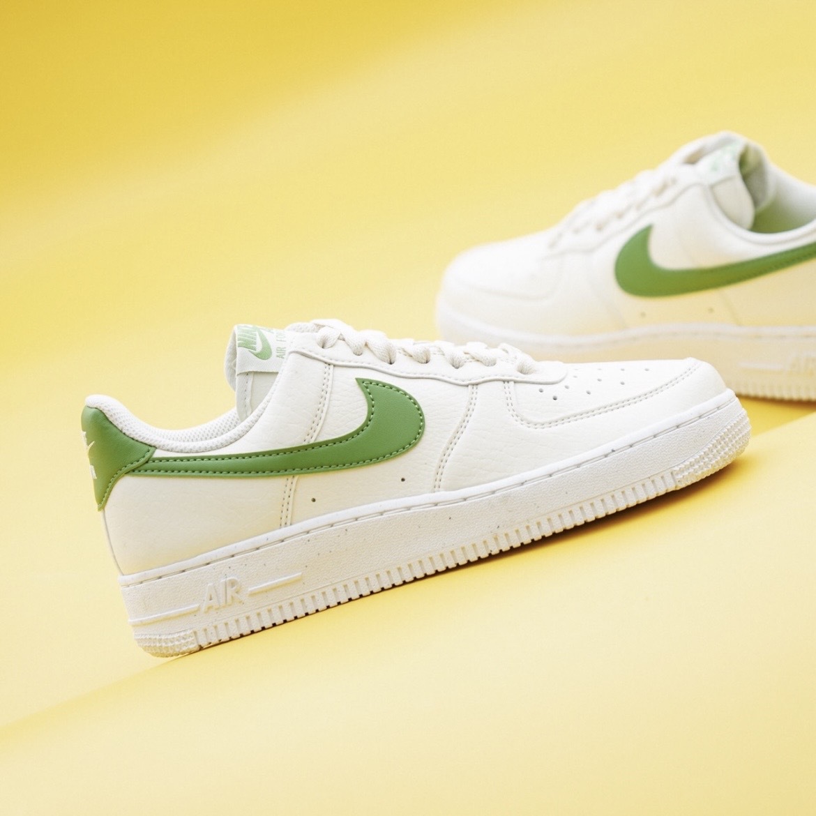 Nike Air Force 1 Low 米綠 DV3808-102