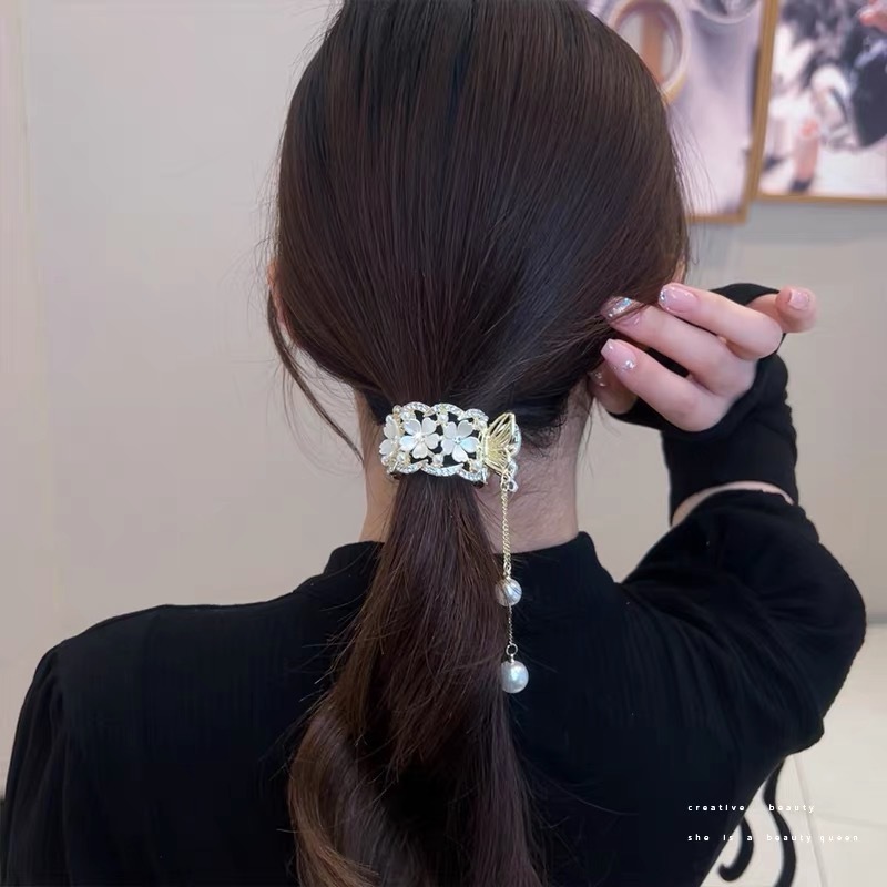 Luxury White Flower Round Ponytail Hair Claw