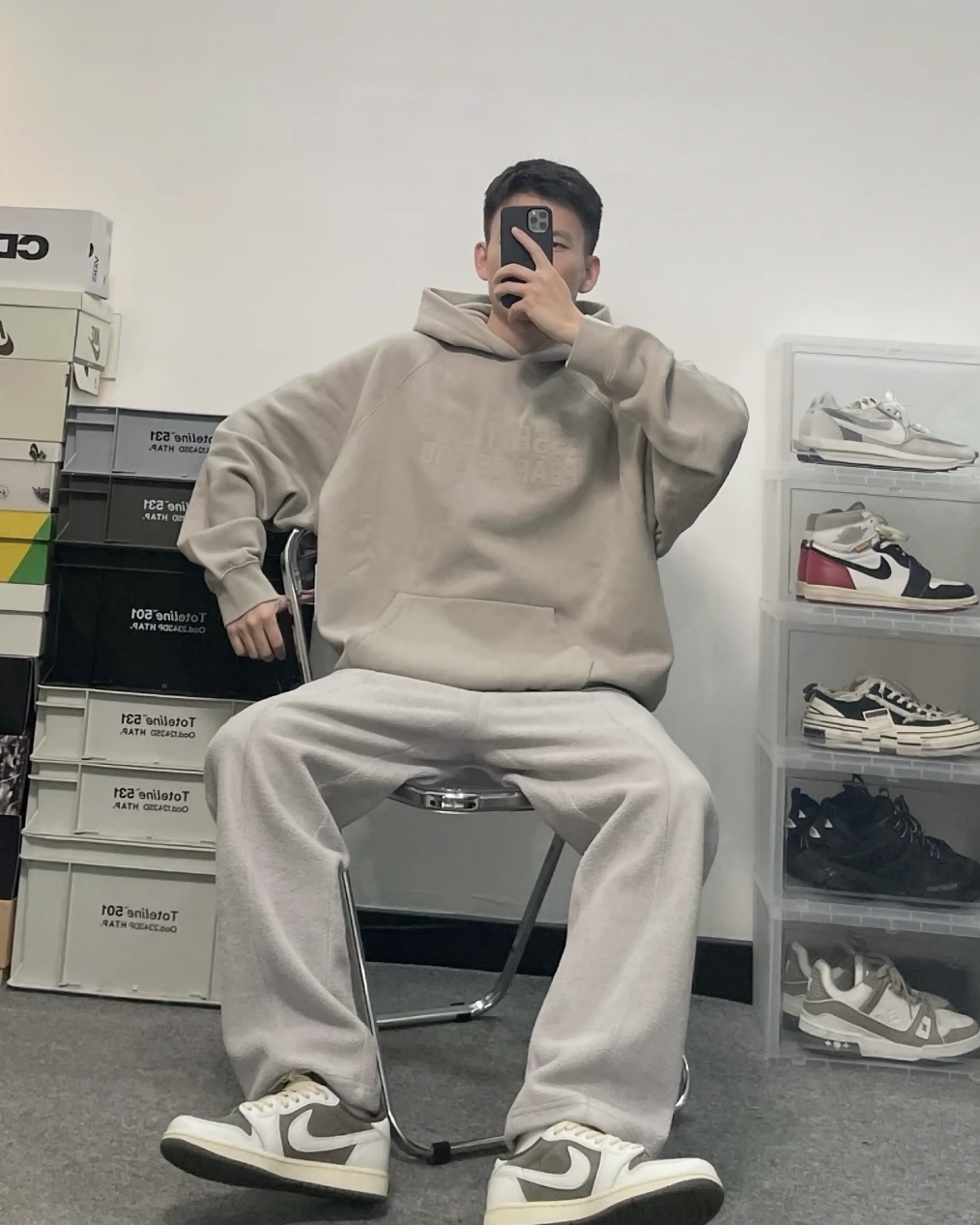 <線上SALE❤️‍🔥>ESSENTIALS 毛氈標帽TEE SMOKE煙燻灰