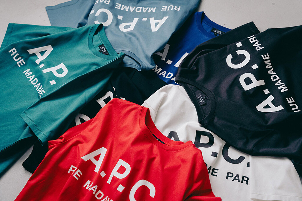 日本 A.P.C 別注大LOGO 短袖