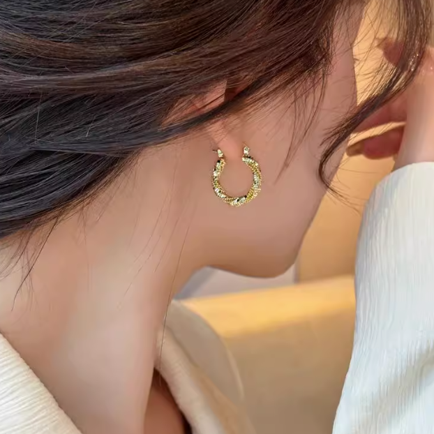 Go Little Piece 韓國 金色圈圈 輕奢高級感 氣質耳環 (逢星期日截單後14-21個工作天發貨) - 124