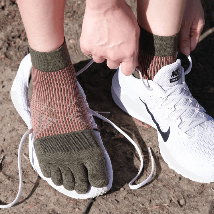 CHEGO迅馳五趾機能襪_女款_墨綠