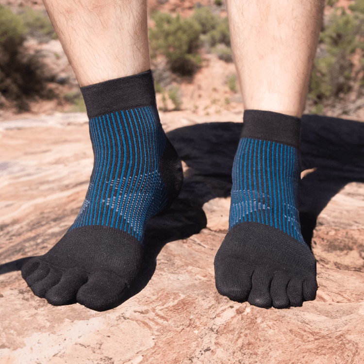 CHEGO迅馳五趾機能襪-男款-黑色02