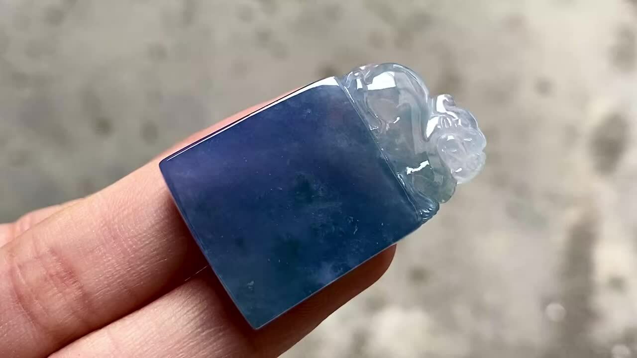 227526 翡翠濃紫仿古無事牌