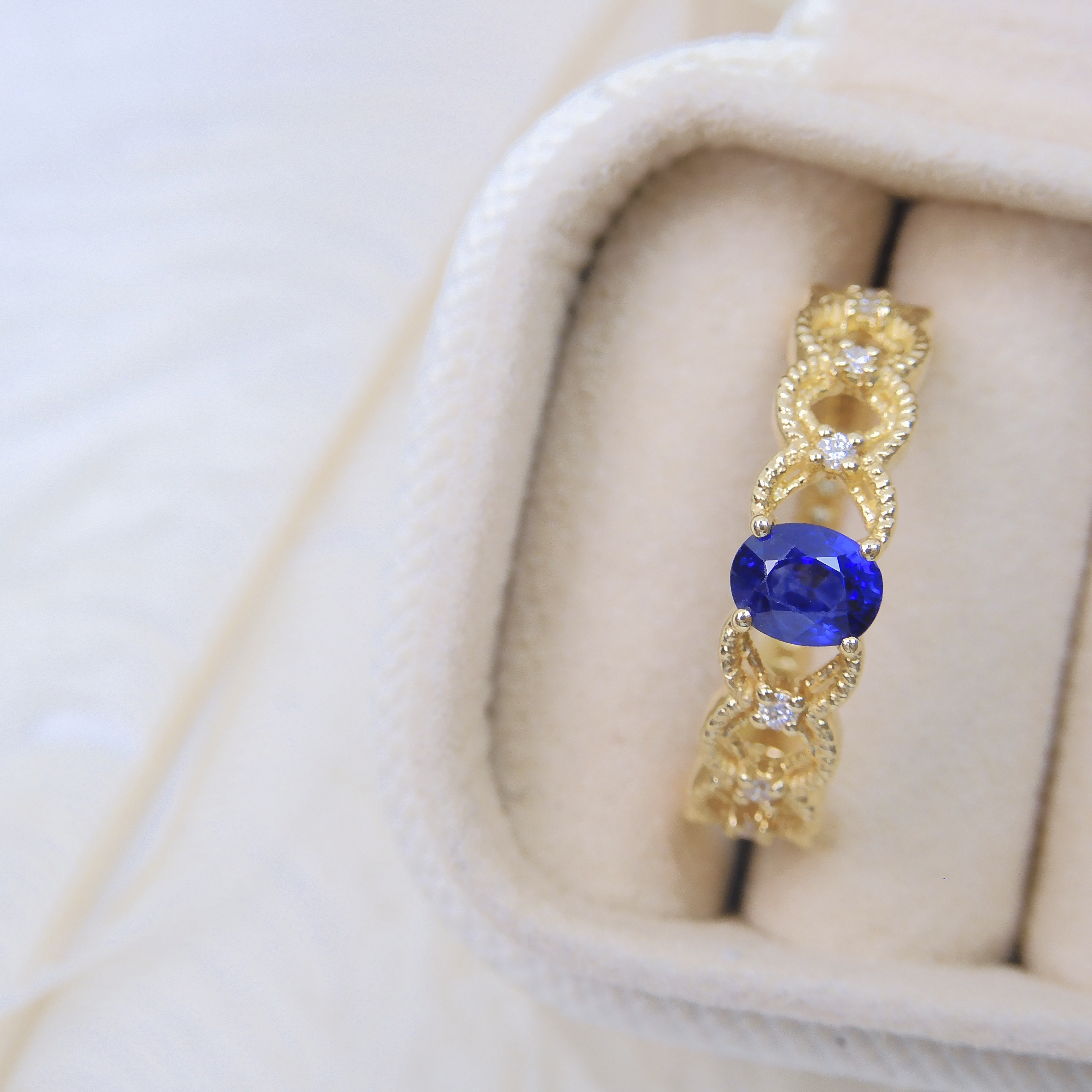 18K金 0.6ct 藍寶石戒指