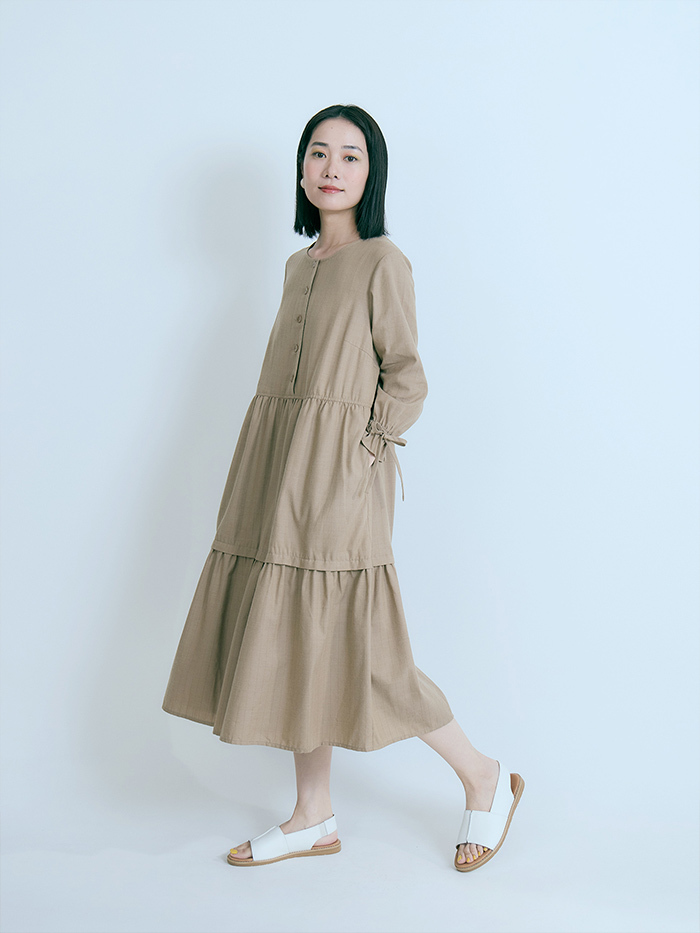 翻頁小說三層剪接洋裝-山脈