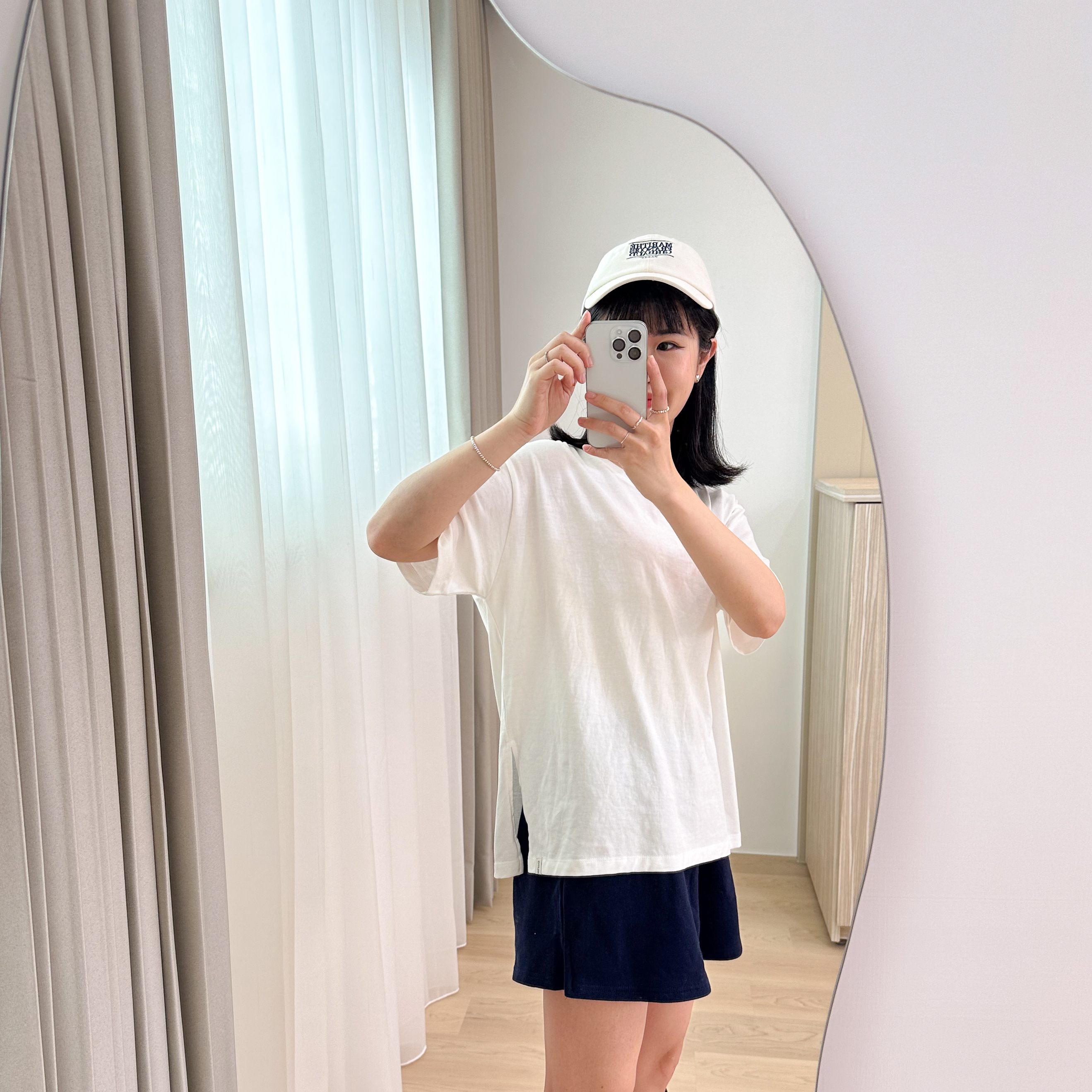 H1-49 打底衣!單側小開衩舒適T(白)