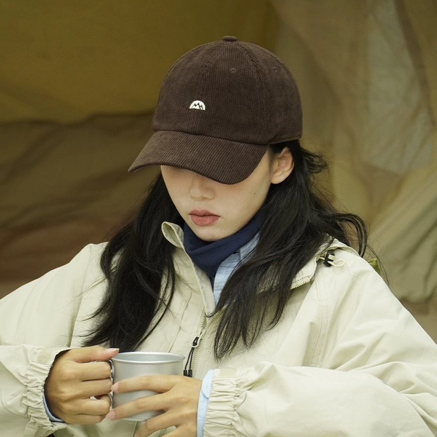 小山刺繡燈芯絨鴨舌帽