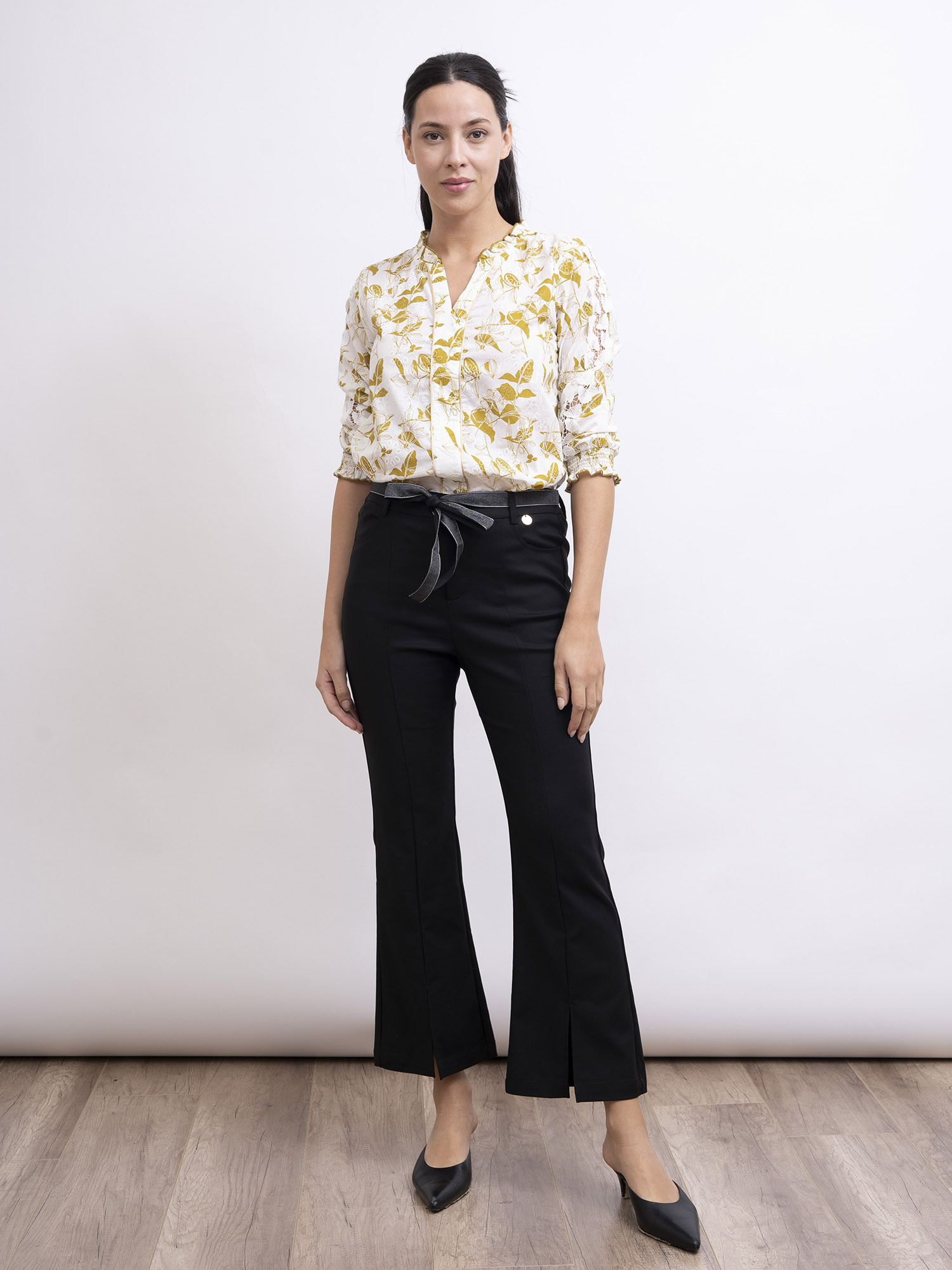 mi-tu 印花V領上衣