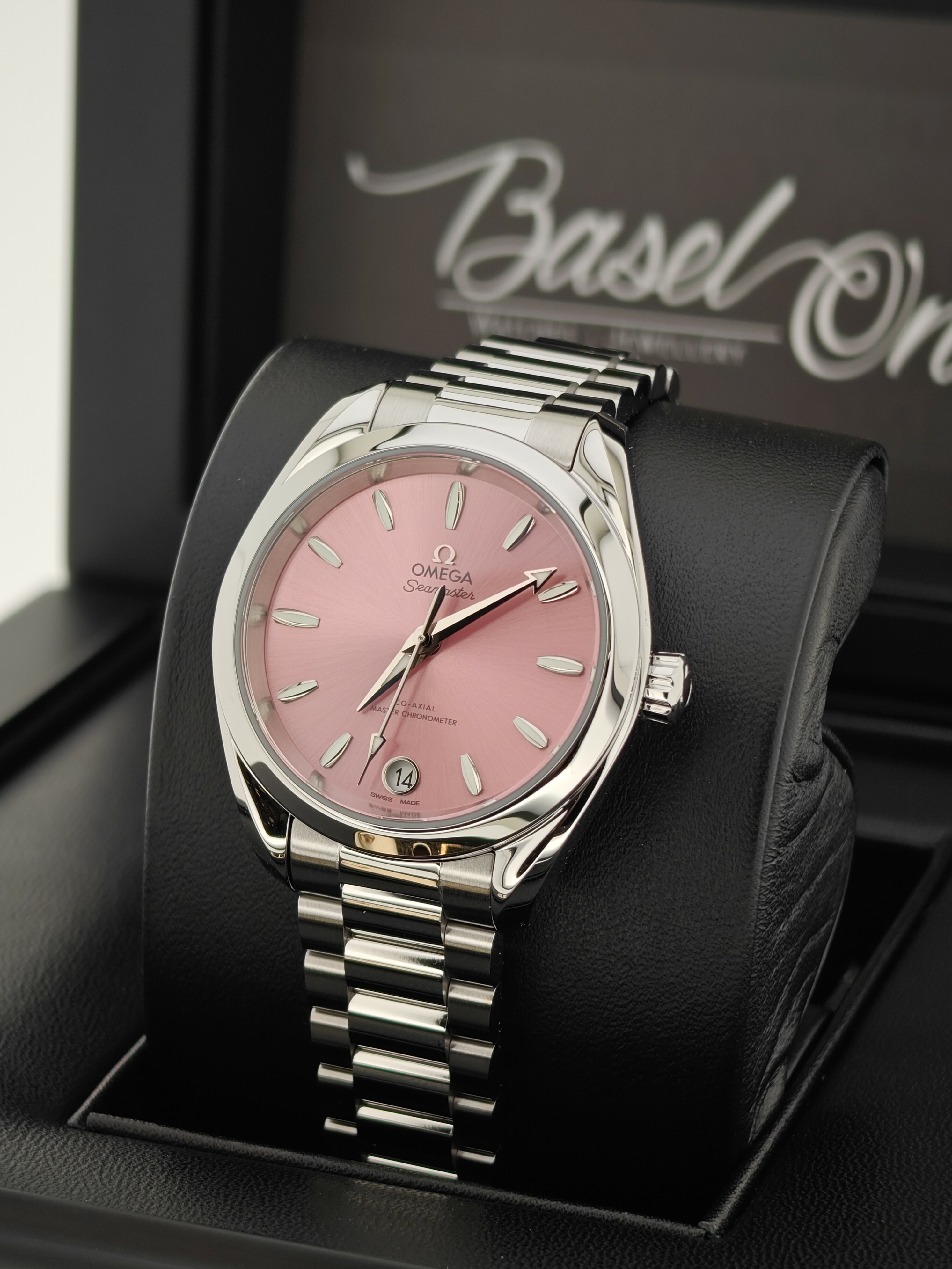 220.10.34.20.10.003 | PINK DIAL AQUA TERRA SHADES