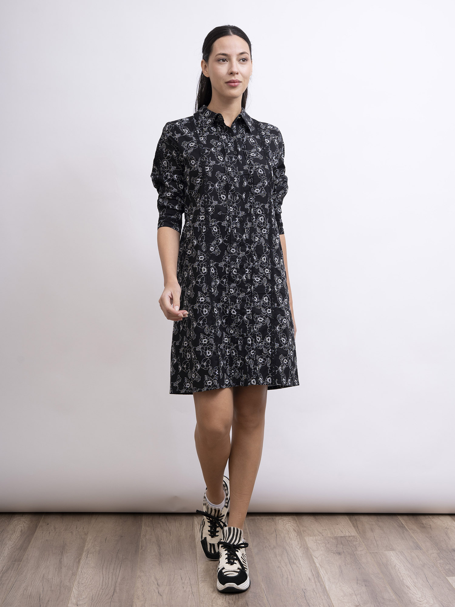 mi-tu 印花縫線恤衫連身裙