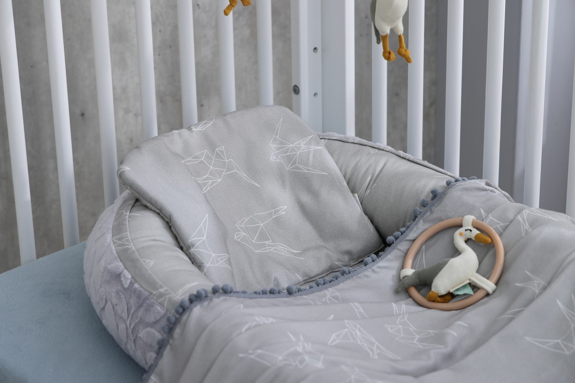 maylily竹纖維睡窩及寢具-幾何飛燕