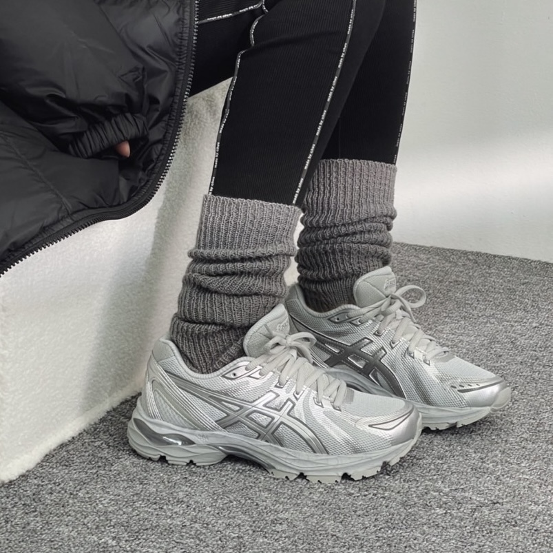 Asics GEL Flux 4 Light Grey Silver