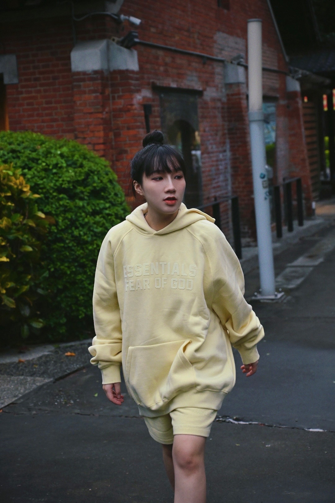 ESSENTIALS 毛氈標帽TEE CANARY檸檬黃⚠