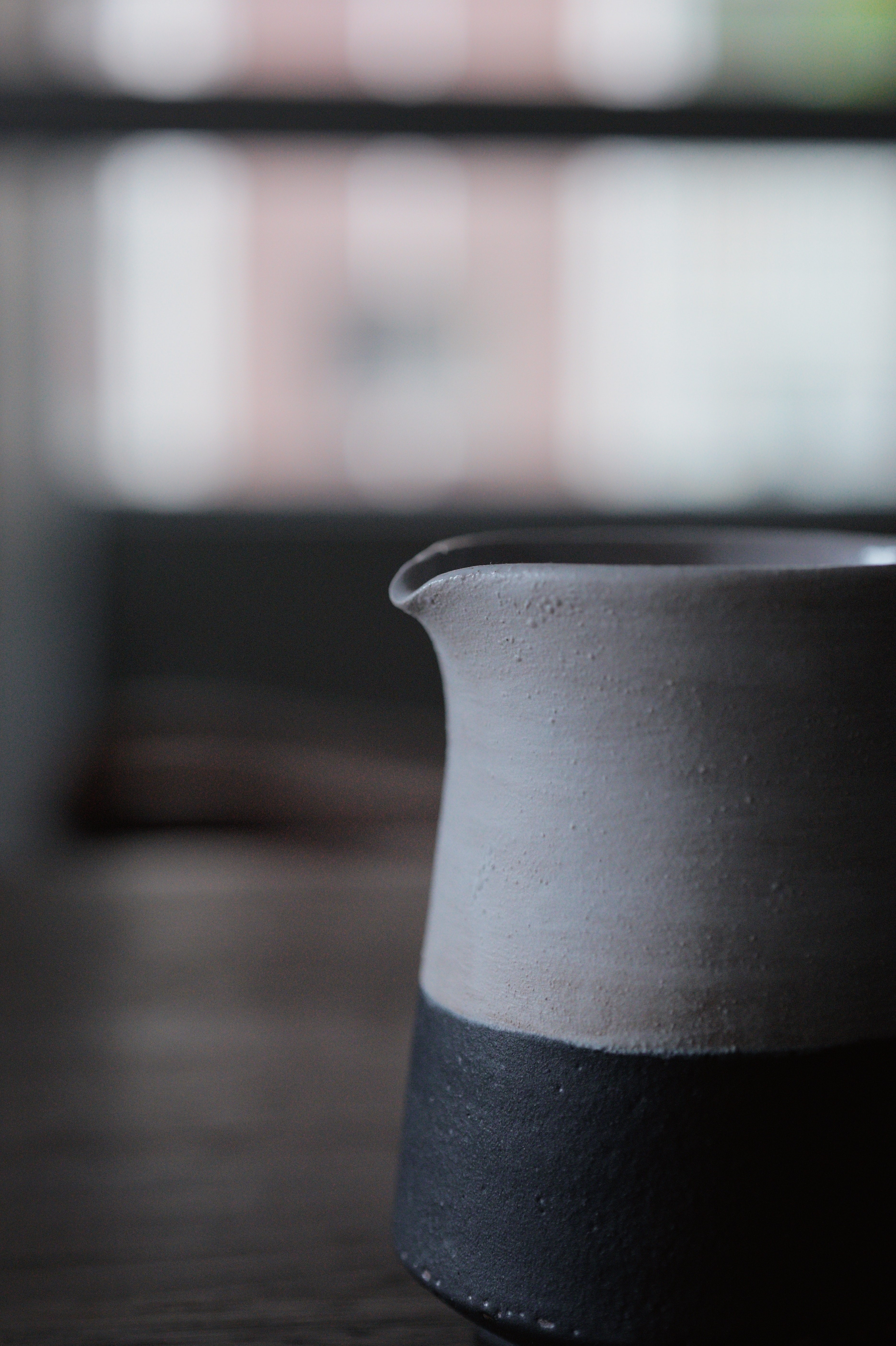 貓王不討喜｜黑白 之二