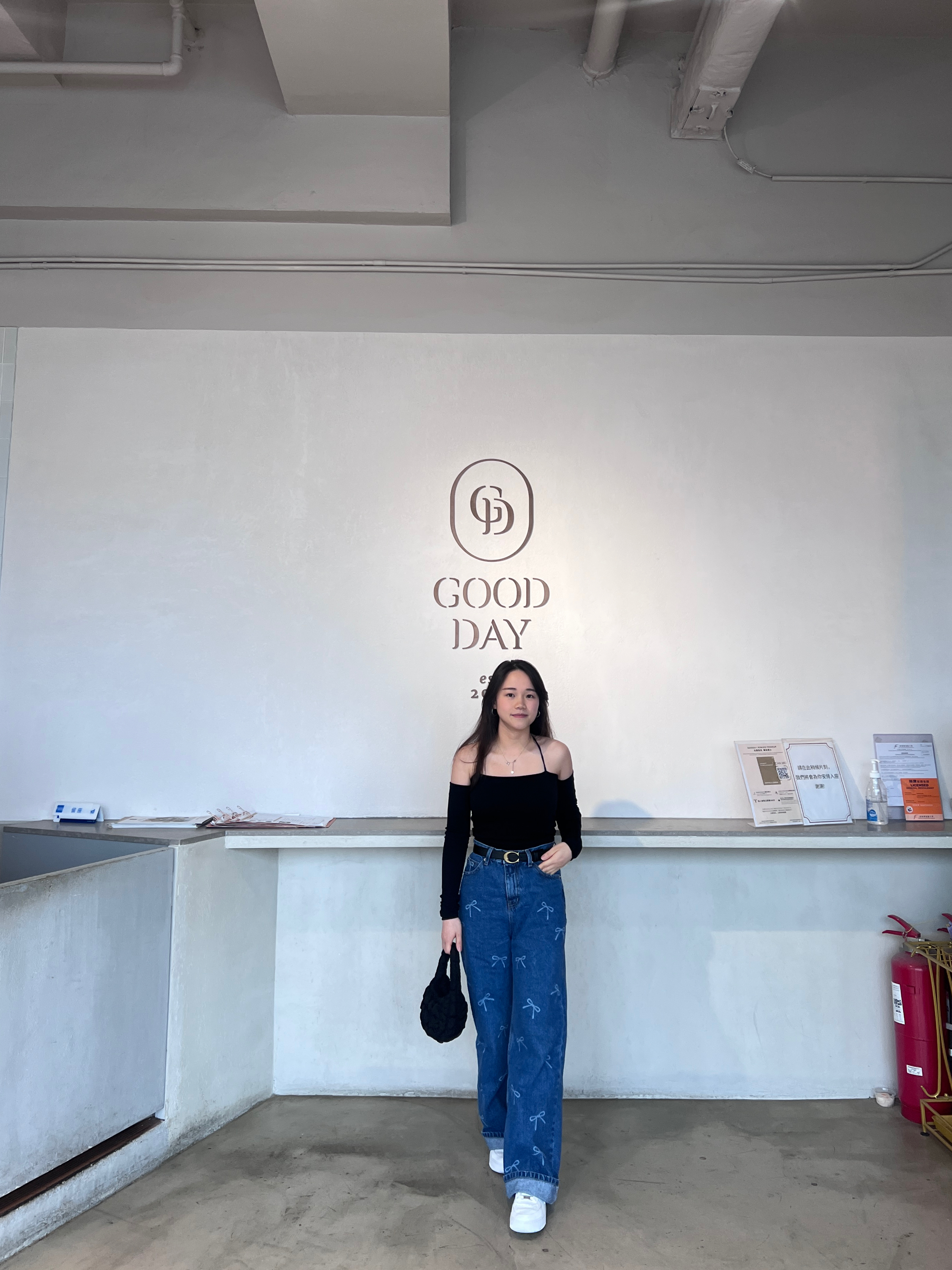 Ribbon Bow Jeans 🎀 < Premium! >