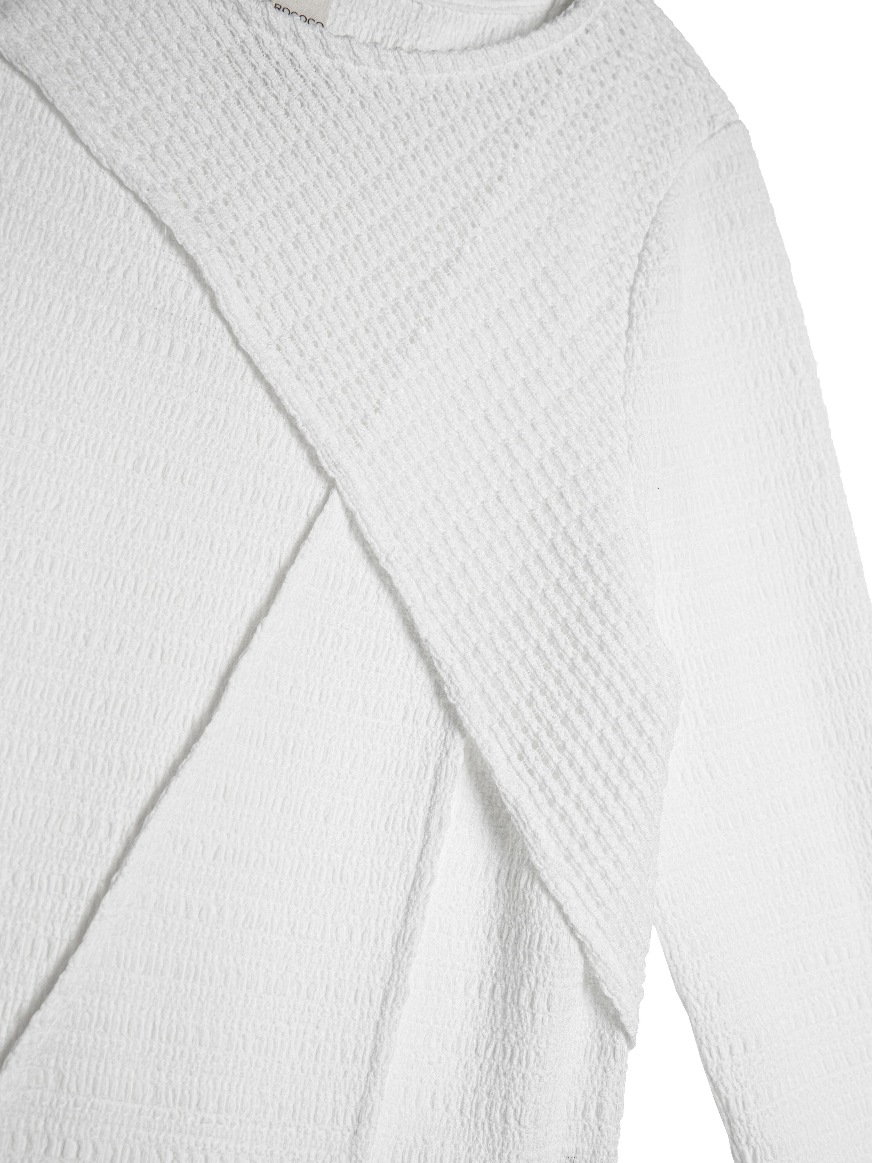 Mid-sleeve top with piping details - T077A