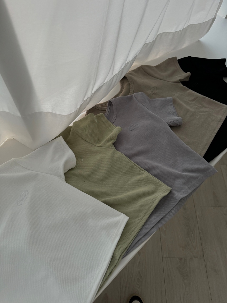 刺繡字母短上衣*5色