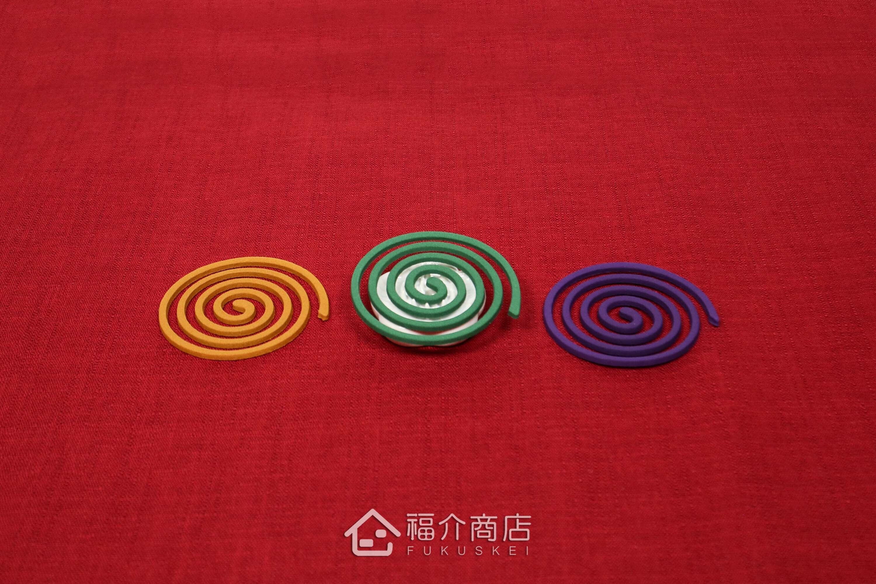 有玫瑰與百合花與紫羅蘭三種花香的盤香組合