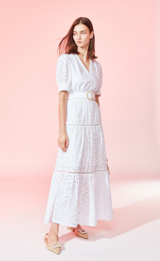 BD10021E1 新藝術花園孔洞刺繡V領五分袖蛋糕長洋裝 (附腰帶)