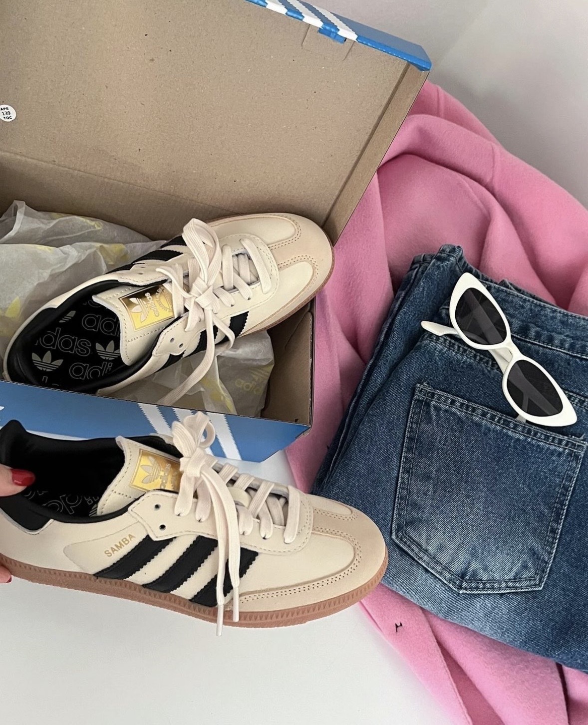 <快速出貨> Adidas Originals Samba OG 金色logo 奶油黑 (ID0478)