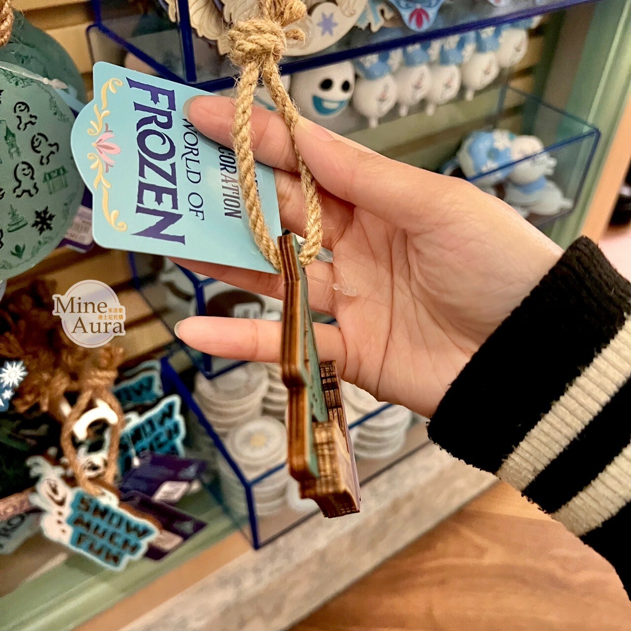 World of Frozen 限定 艾倫戴爾王國 艾莎 Elsa 簍空 剪影 造型 掛飾 冰雪奇緣 Frozen -香港迪士尼樂園