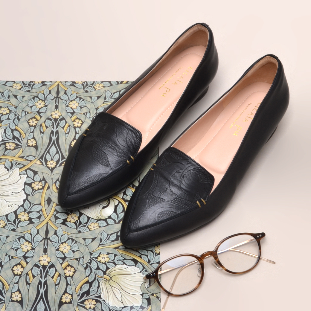 9531 黑花紋  尖頭低跟鞋