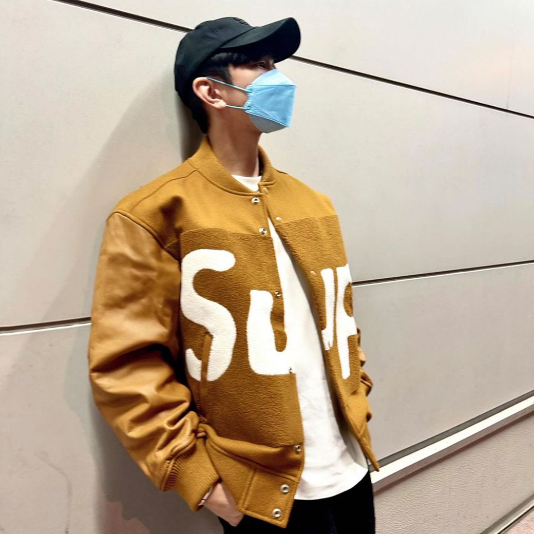 SUPREME 24SS BIG LOGO CHENILLE VARSITY JACKET 羊毛皮革棒球外 SUPREME 24SS BIG LOGO CHENILLE VARSITY JACKET 羊毛皮革棒球外