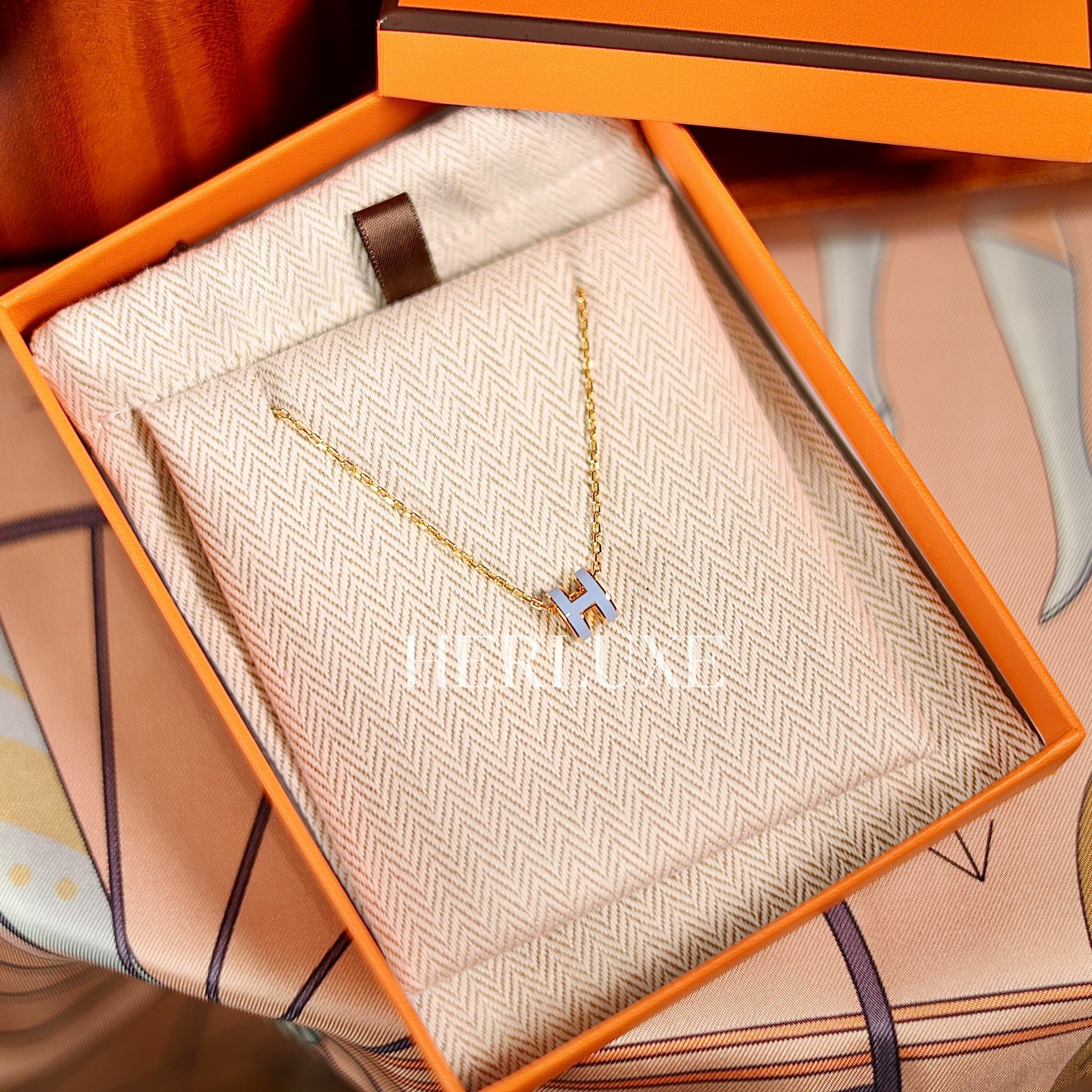 Mini pop H necklace J7 bleu lin  CC