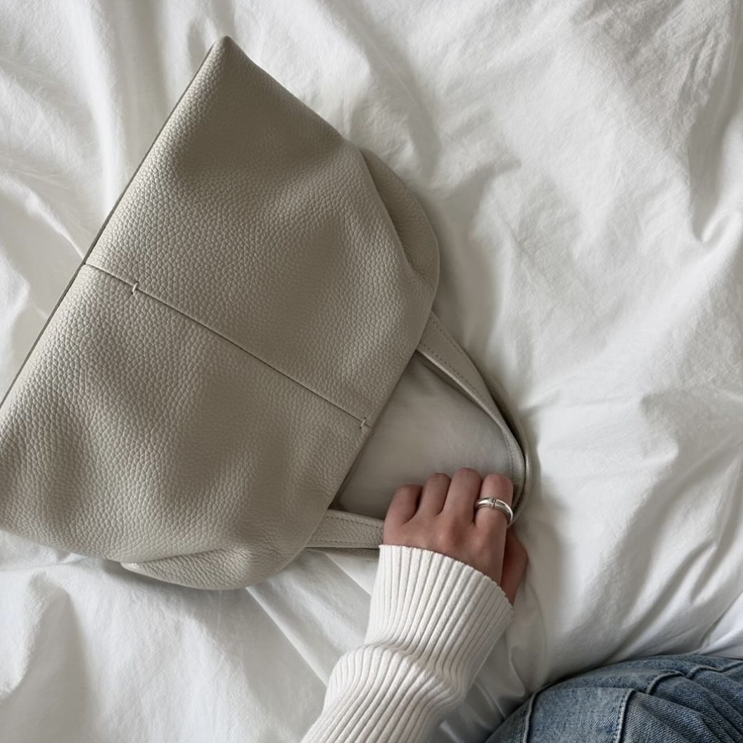 韓國代購> ATELIER DE LUMEN PAVE BAG