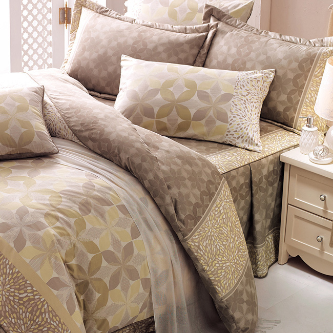 200織精梳棉七件式床罩組  | 2033 朱利安 咖  | 鴻宇