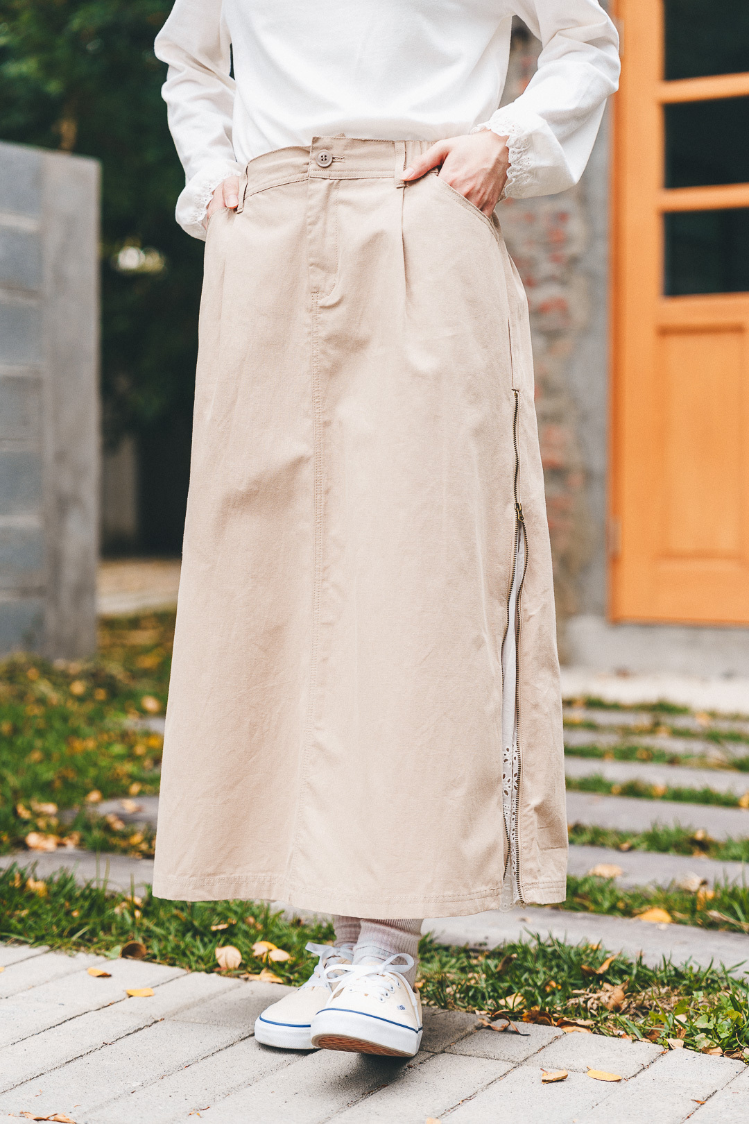 根西島文學！側拉鍊蕾絲拼接裙(兩色-米)