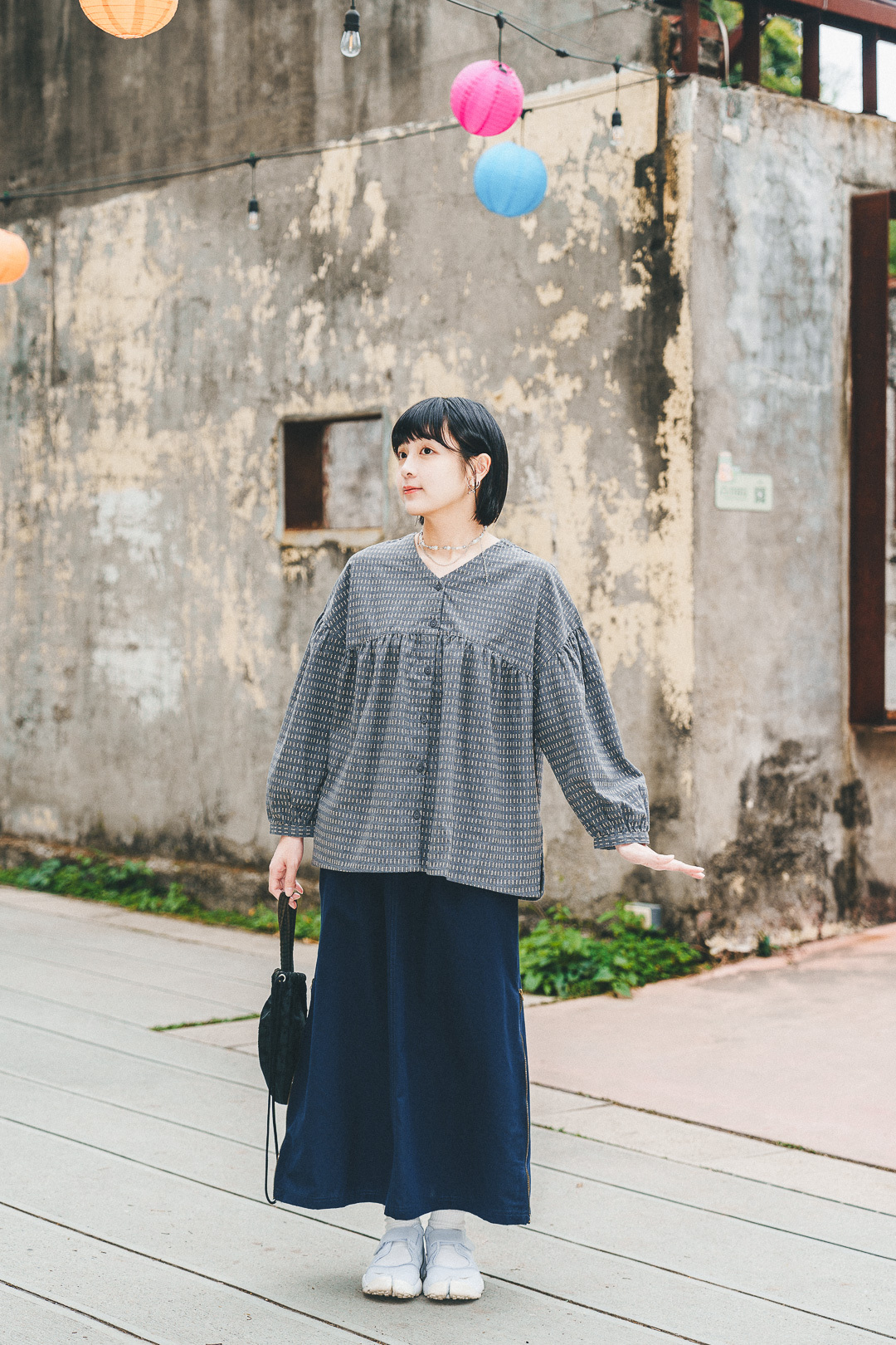 (限量)春的足跡！小拉絨V領衫(兩色-灰)