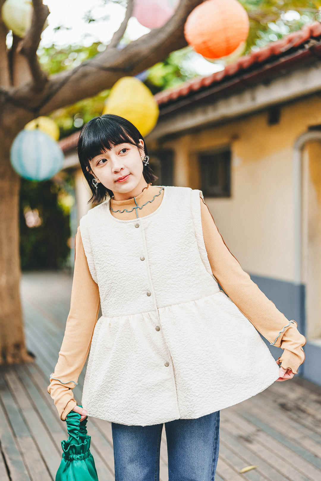 (限量)餘暉夕照！蓬鬆提花背心(兩色-象牙)