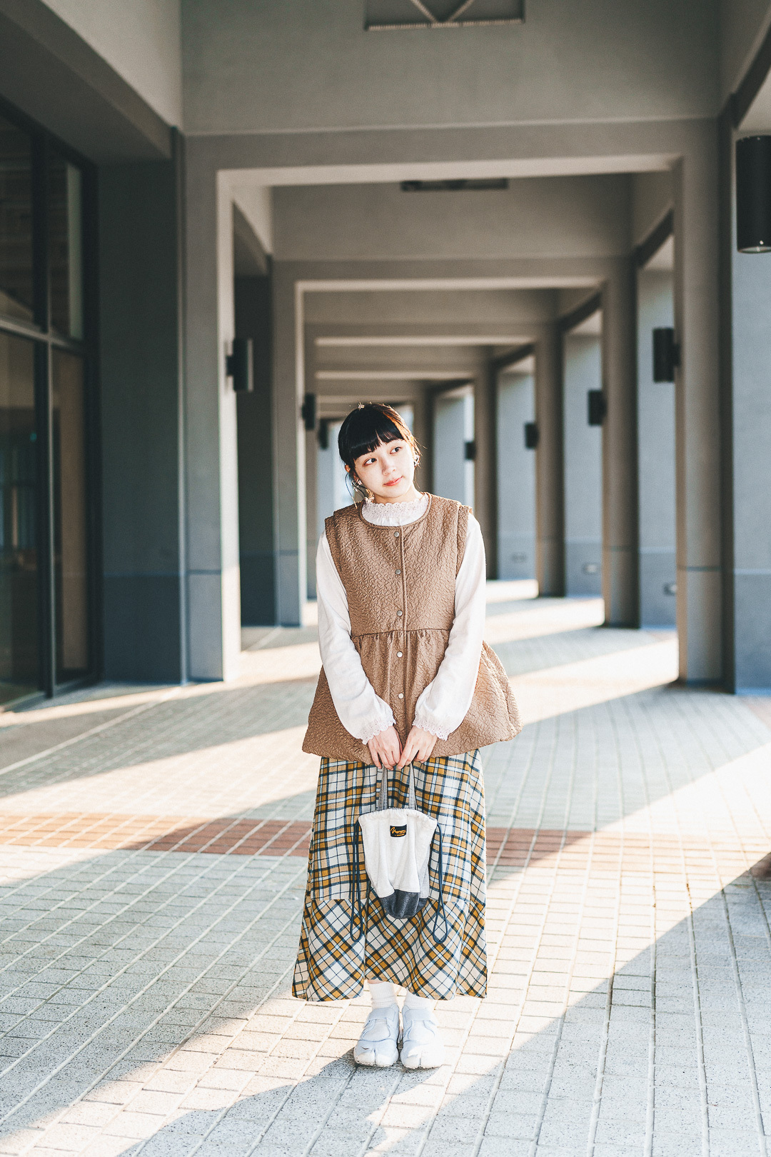 (限量)餘暉夕照！蓬鬆提花背心(兩色-摩卡棕)