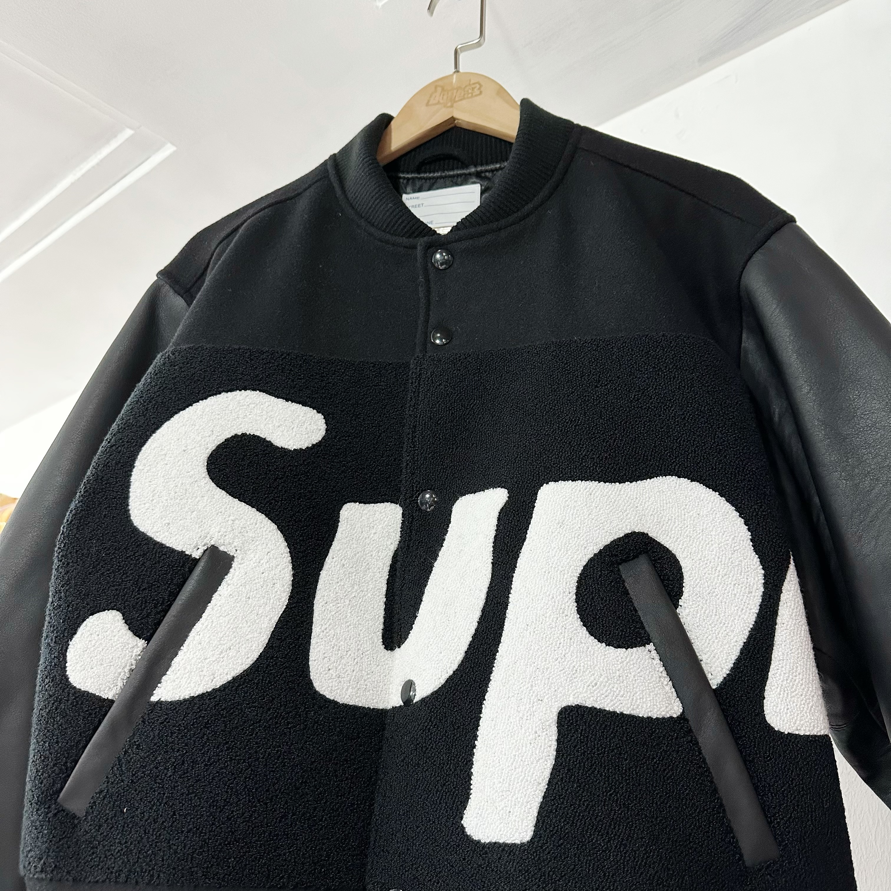 Supreme SS24 BIG LOGO CHENILLE VARSITY JACKET 黑白