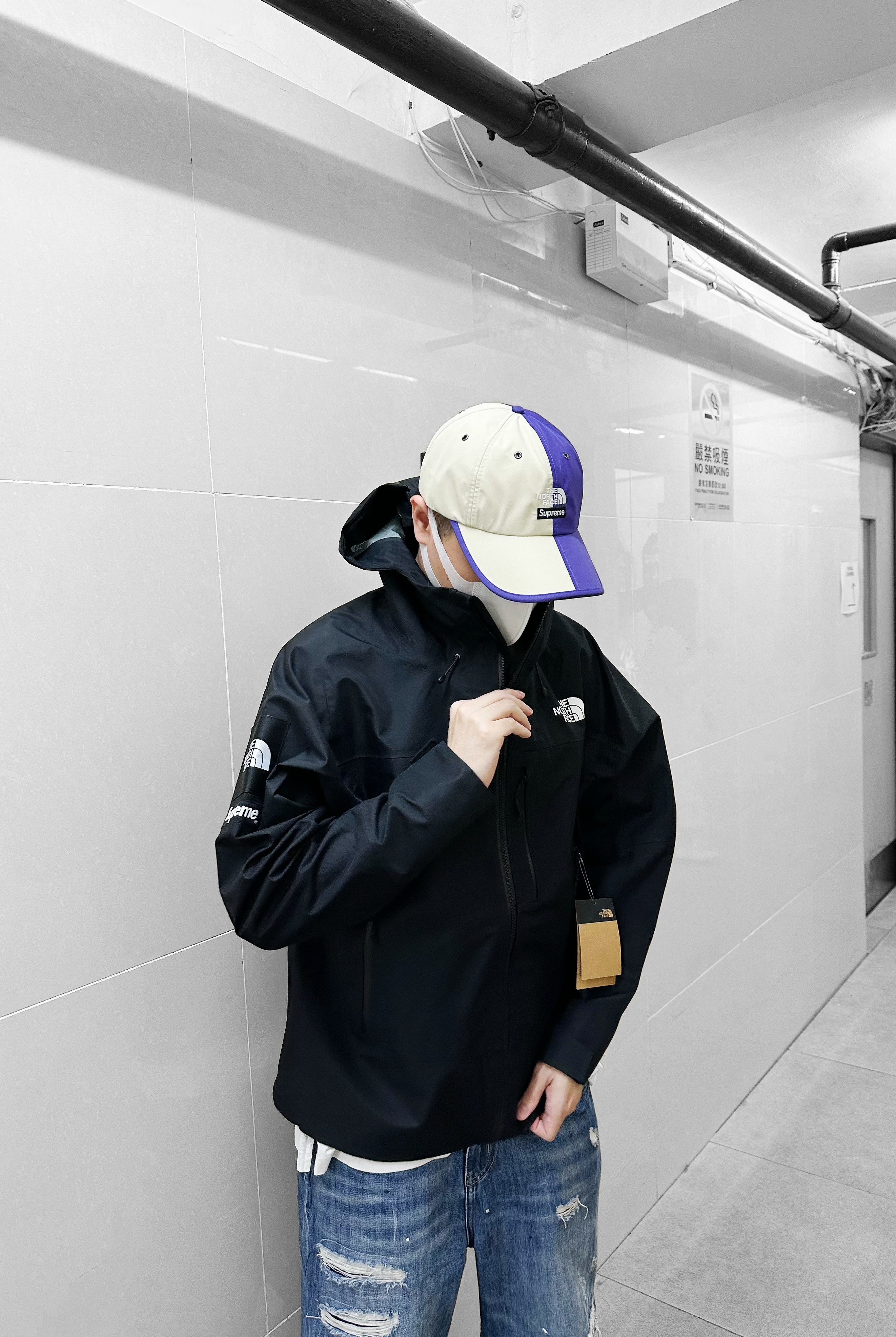 Supreme SS24 The North Face TNF Split Taped Seam Shell